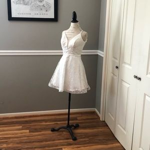 NEW TIFFANY IVORY SZ 2 SATIN SEQUIN TULLE FORMAL COCKTAIL DRESS